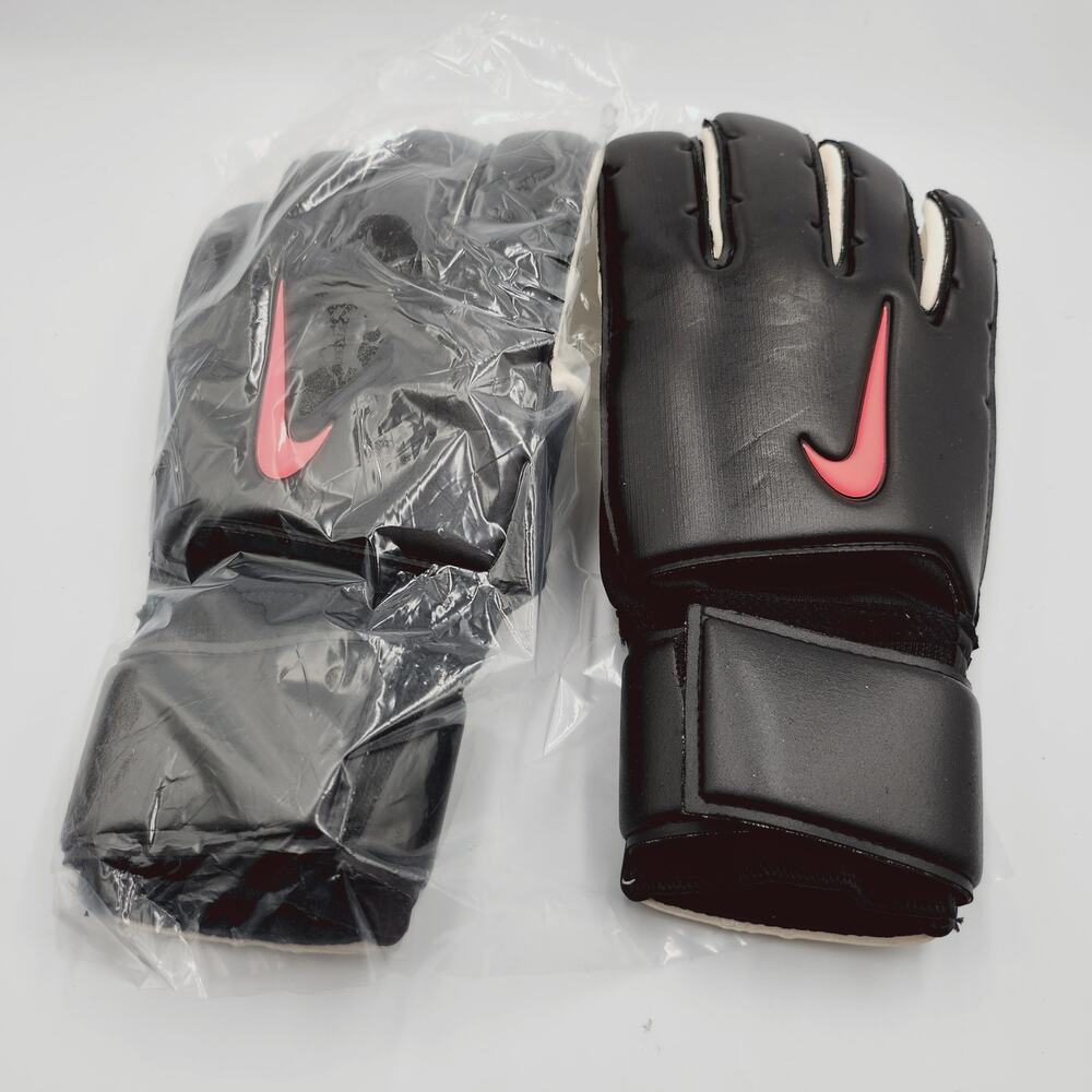 Unisex Size 8 Nike Goalkeeper Gloves Gunn Cut Player Edition Black FB2105-010